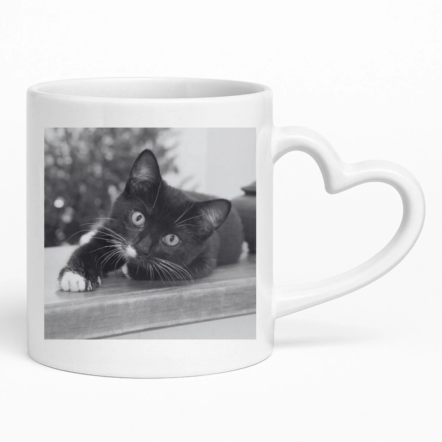 Heart Mug Mockup Underlay Pfotly
