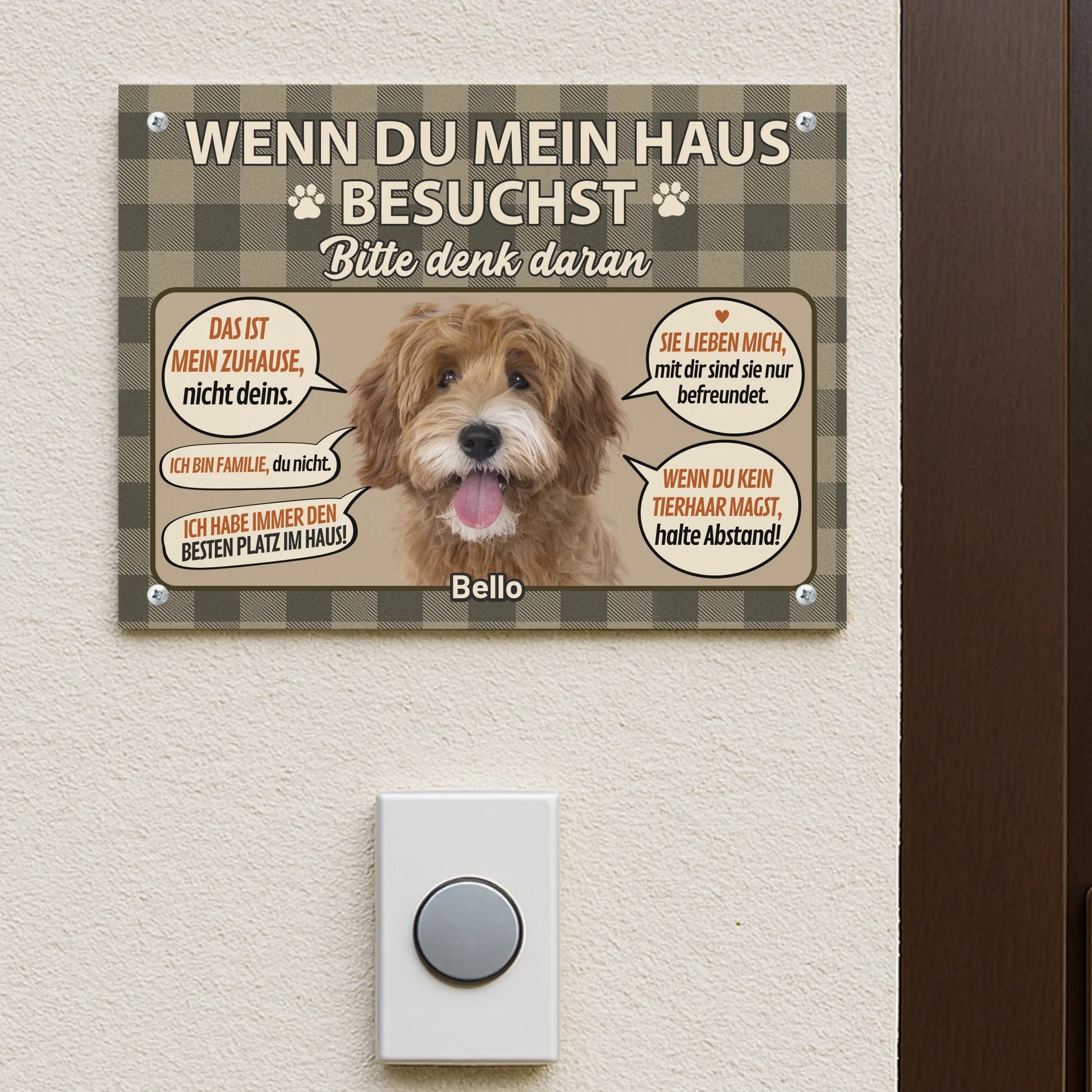 Metallschild Mockup Hauswand Petnovia