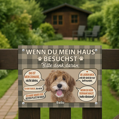Metallschild Mockup Garten